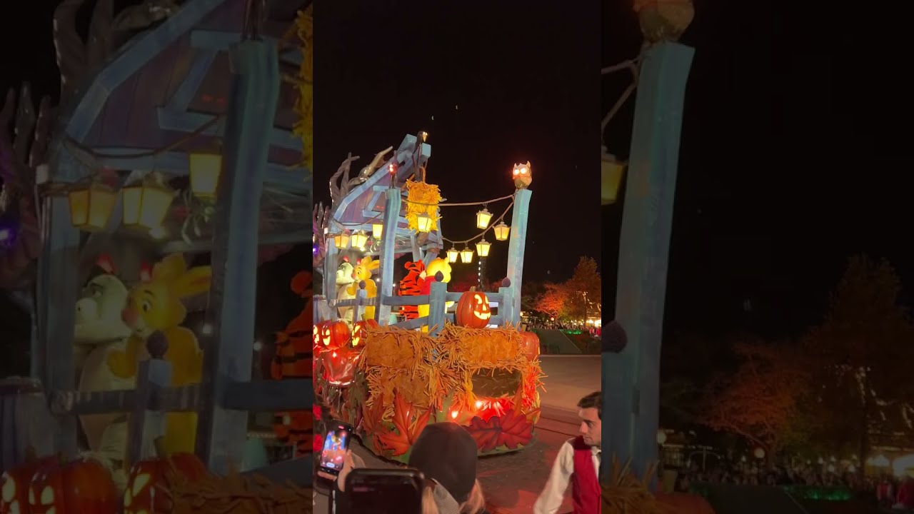 Soirée Disney Halloween - La Célébration Halloween de Mickey