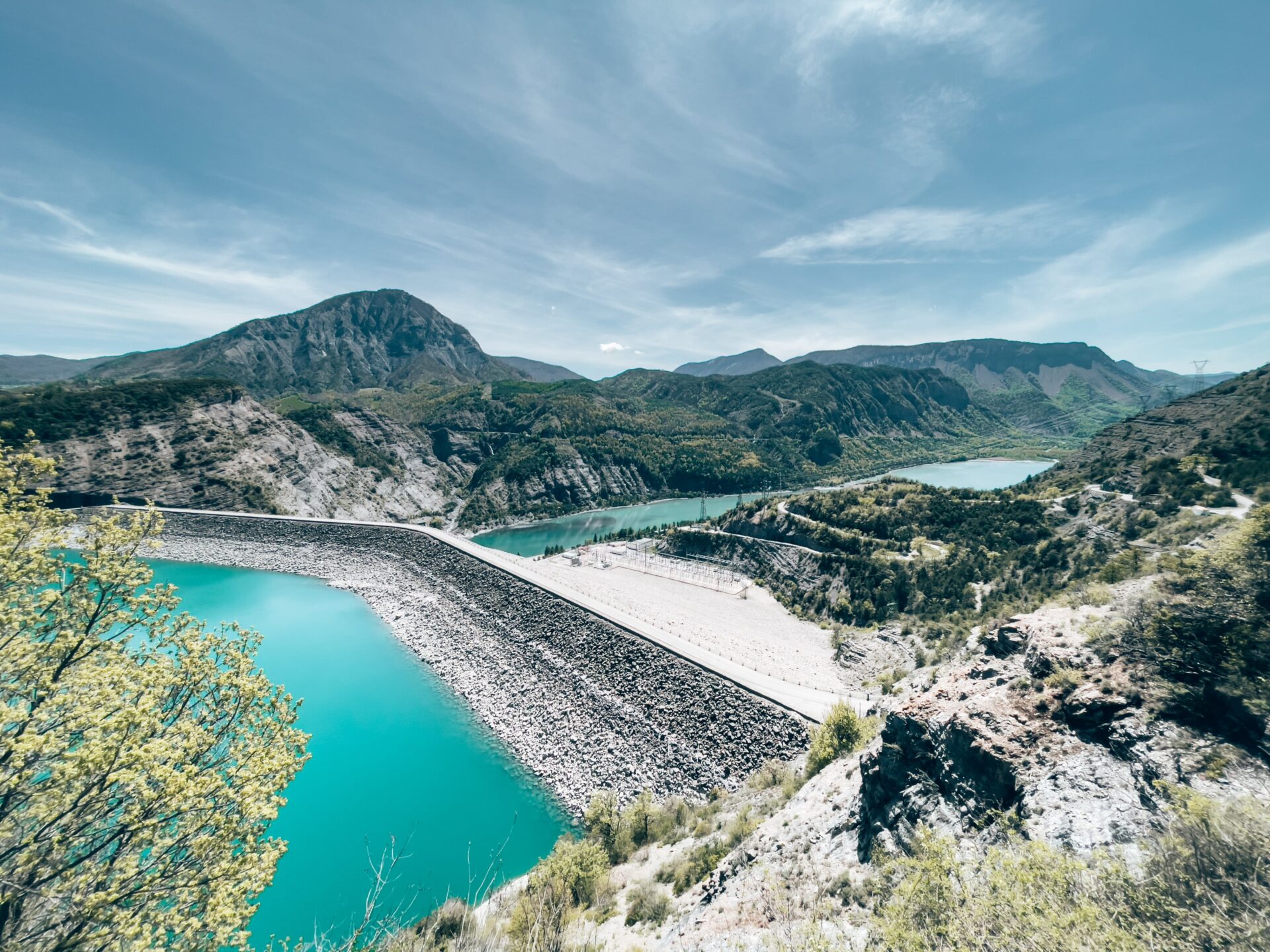 visiter-le-lac-de-serre-pon-on-en-van-en-2-jours